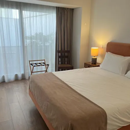 Ribeira Flores 59 Downtown *